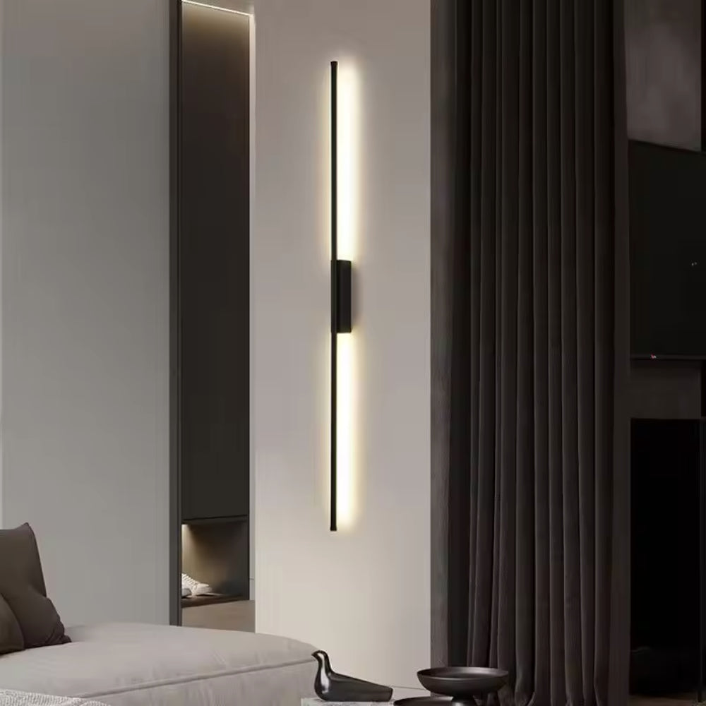 Verstellbare LED-Wandleuchte im skandinavischen Stil