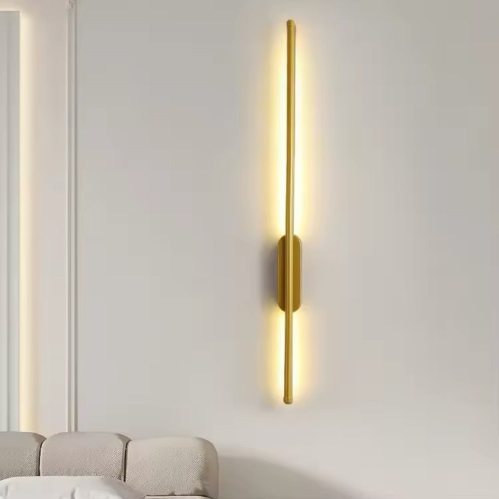 Verstellbare LED-Wandleuchte im skandinavischen Stil