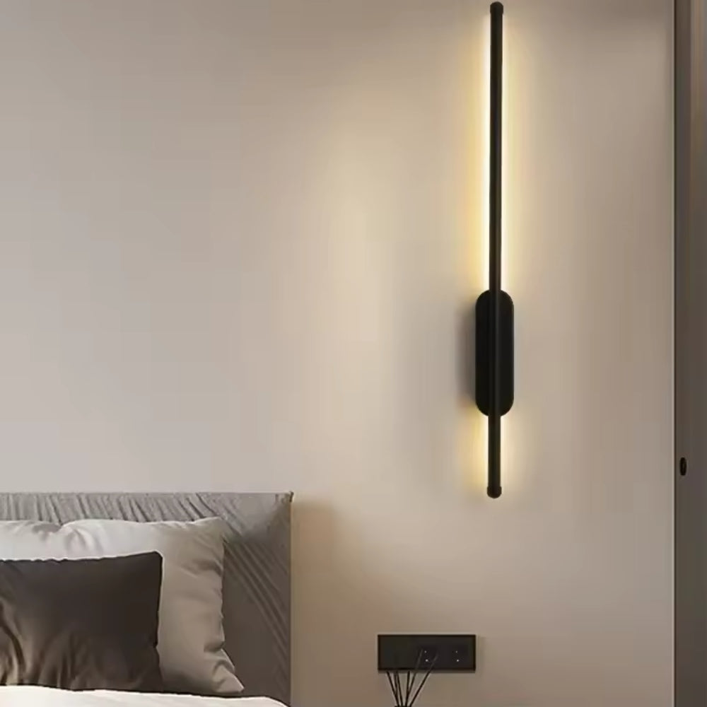 Verstellbare LED-Wandleuchte im skandinavischen Stil