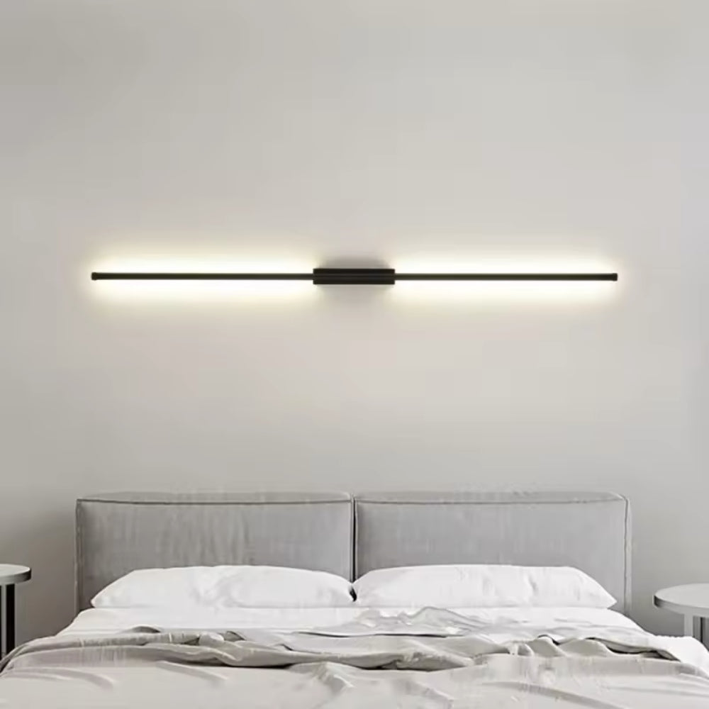 Verstellbare LED-Wandleuchte im skandinavischen Stil